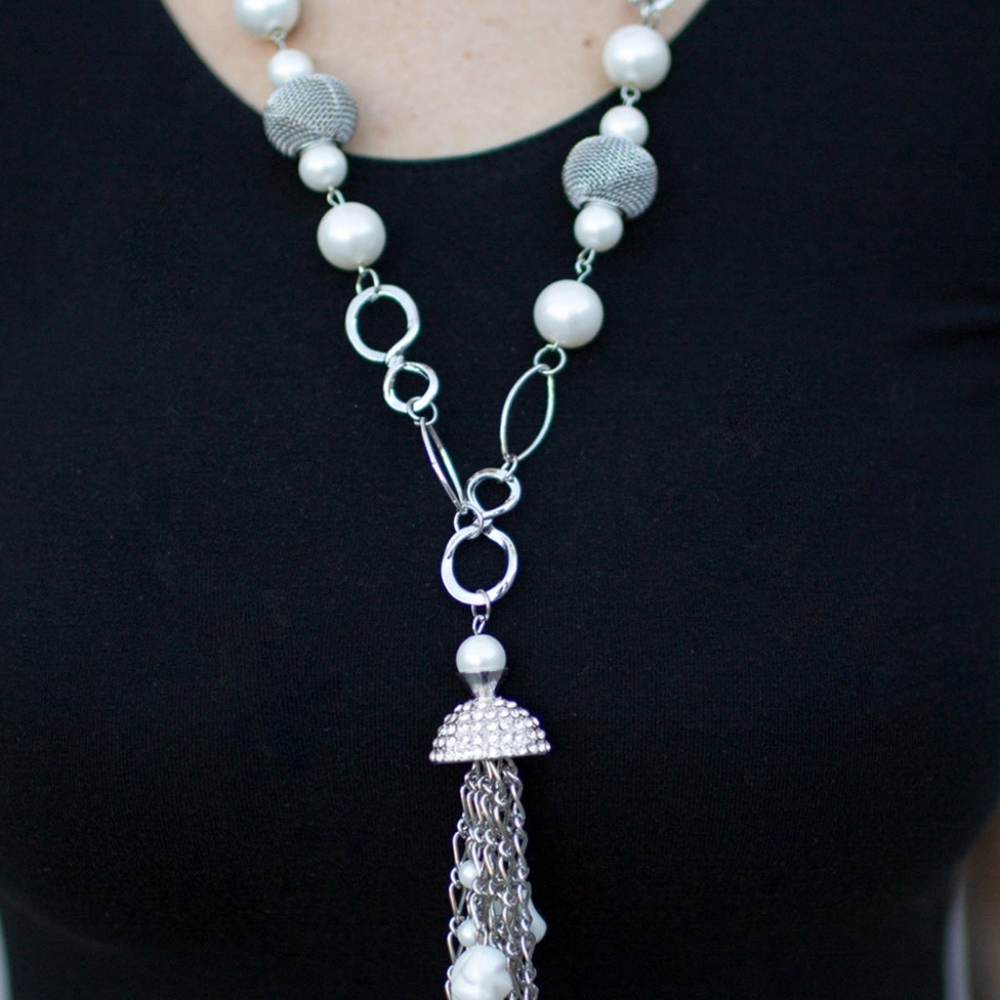 Designated Diva white Necklace